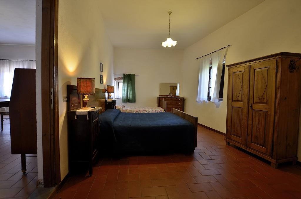 Agriturismo Poggio Ai Grilli Gambassi Terme Værelse billede